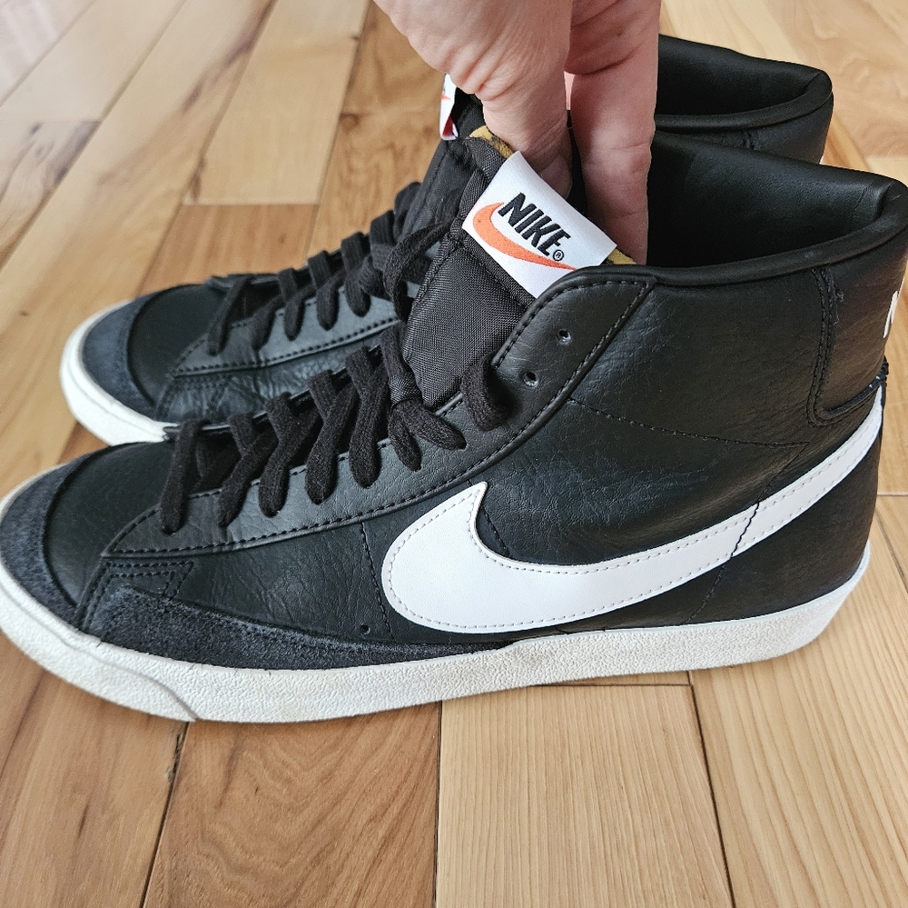 Nike blazers mid 77 mens size 10.5 black